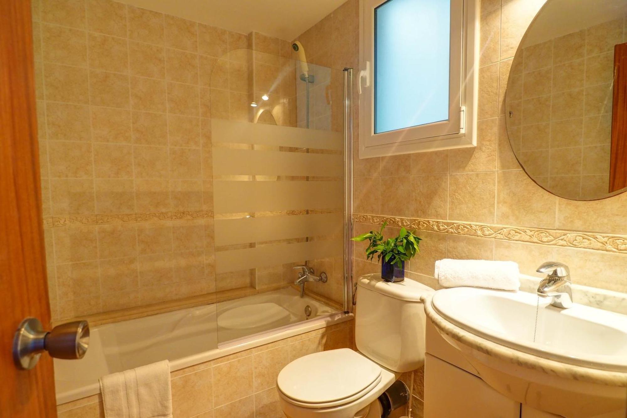 Amazing Seaview Apartment By Hello Homes Sitges Zewnętrze zdjęcie